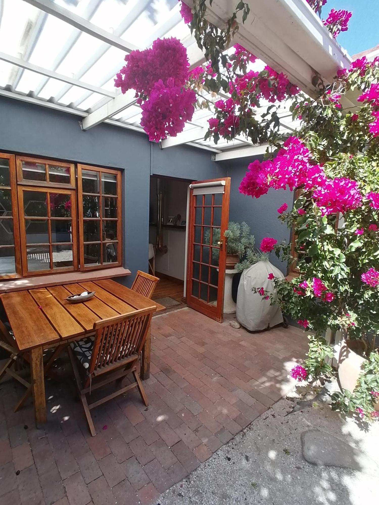 Aloha Guest house 2*